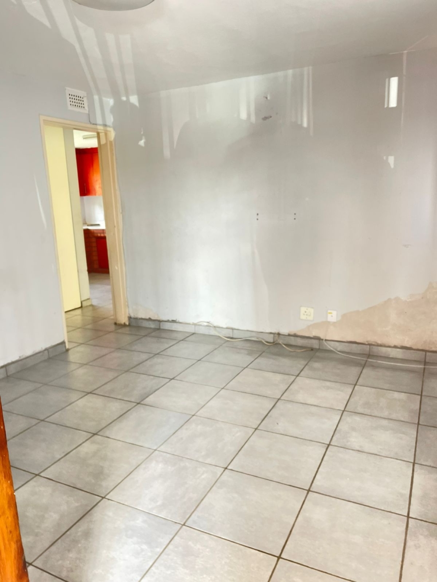 1 Bedroom Property for Sale in Austerville KwaZulu-Natal