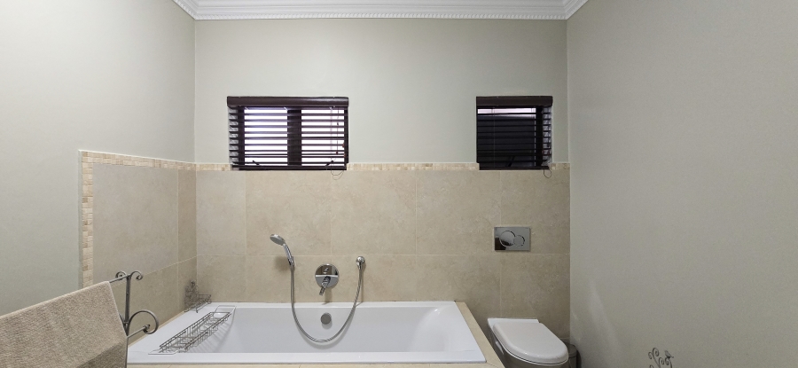 9 Bedroom Property for Sale in Shakas Rock KwaZulu-Natal