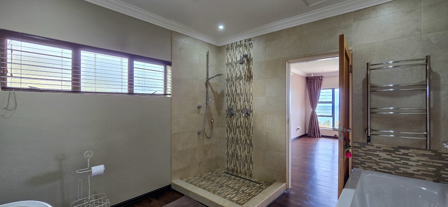 9 Bedroom Property for Sale in Shakas Rock KwaZulu-Natal