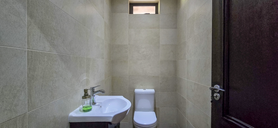 9 Bedroom Property for Sale in Shakas Rock KwaZulu-Natal