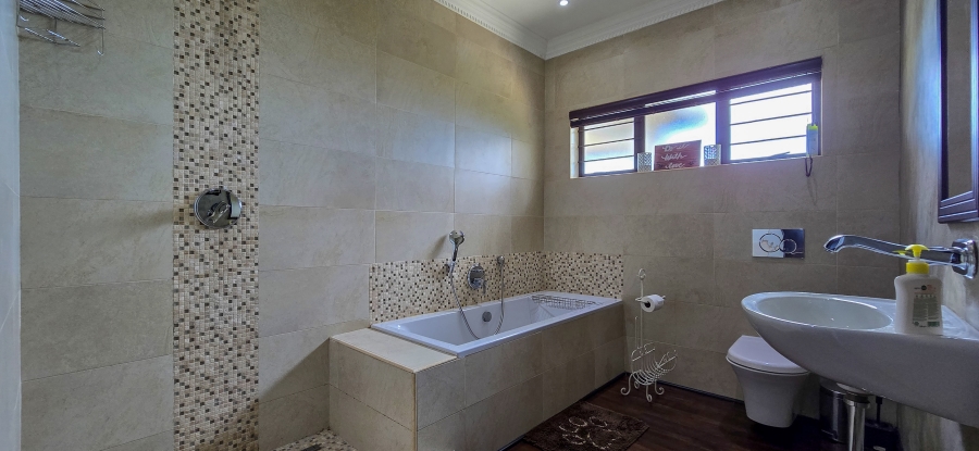 9 Bedroom Property for Sale in Shakas Rock KwaZulu-Natal