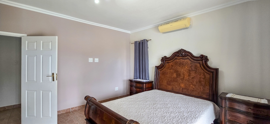 9 Bedroom Property for Sale in Shakas Rock KwaZulu-Natal