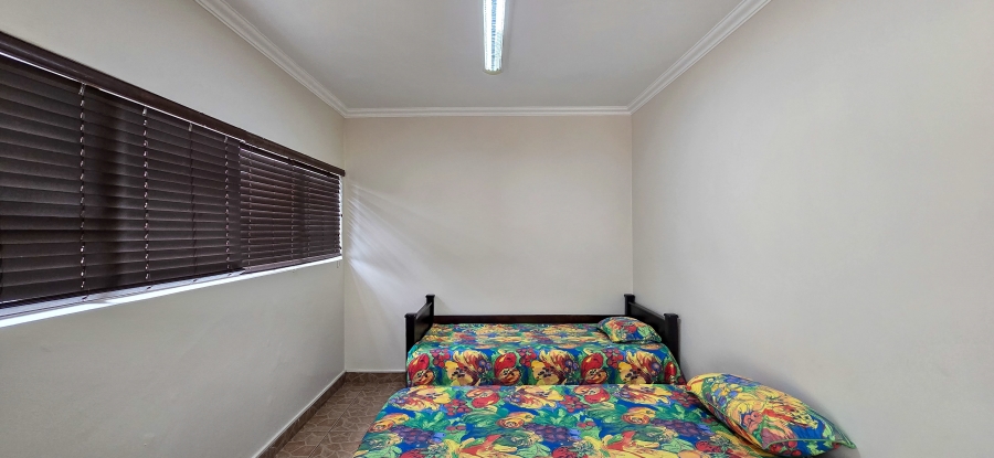 9 Bedroom Property for Sale in Shakas Rock KwaZulu-Natal