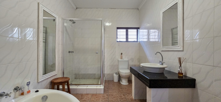 9 Bedroom Property for Sale in Shakas Rock KwaZulu-Natal