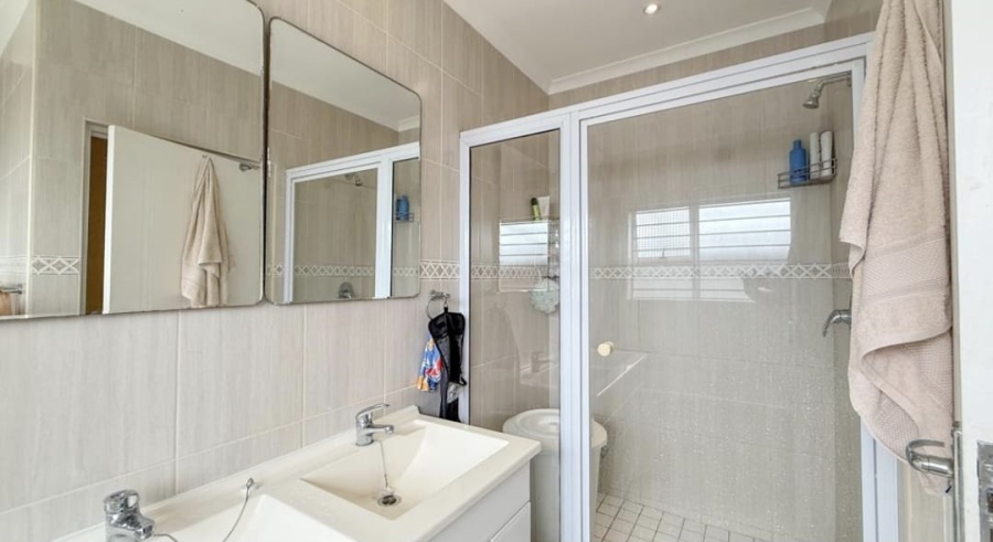 4 Bedroom Property for Sale in Willard Beach KwaZulu-Natal