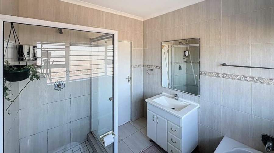 4 Bedroom Property for Sale in Willard Beach KwaZulu-Natal