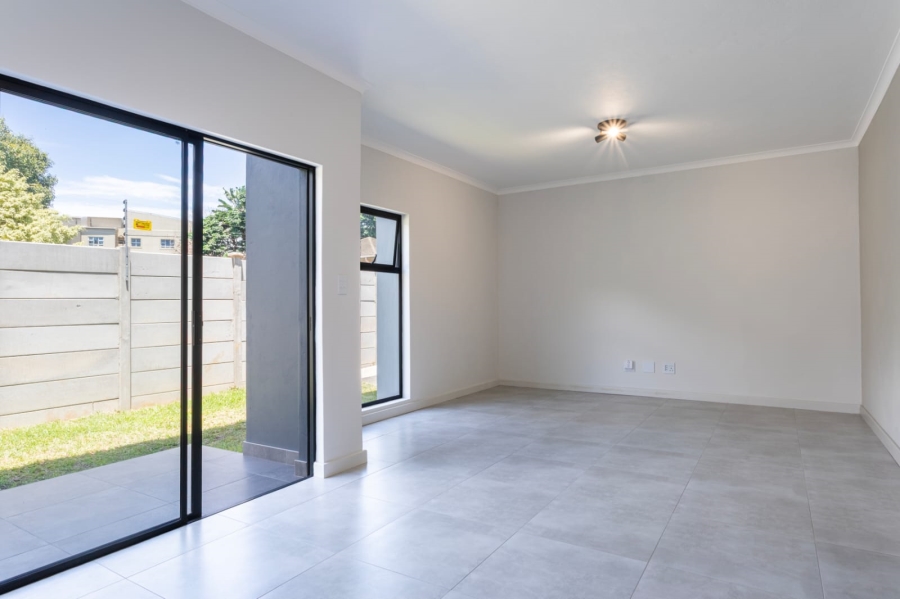 3 Bedroom Property for Sale in Westbrook KwaZulu-Natal