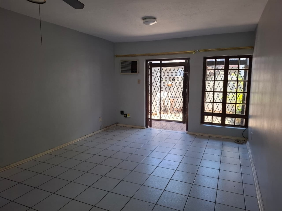 2 Bedroom Property for Sale in Arboretum KwaZulu-Natal