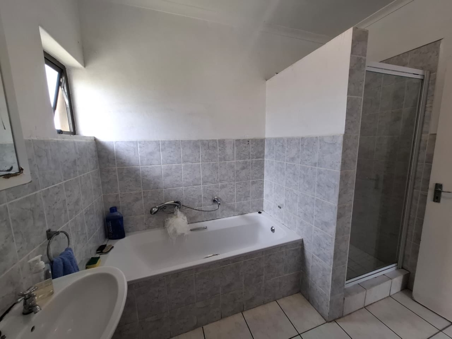 2 Bedroom Property for Sale in Arboretum KwaZulu-Natal