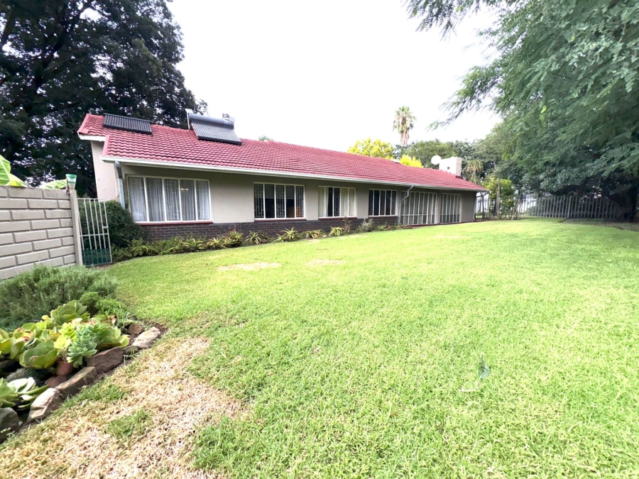 4 Bedroom Property for Sale in Huttenheights KwaZulu-Natal