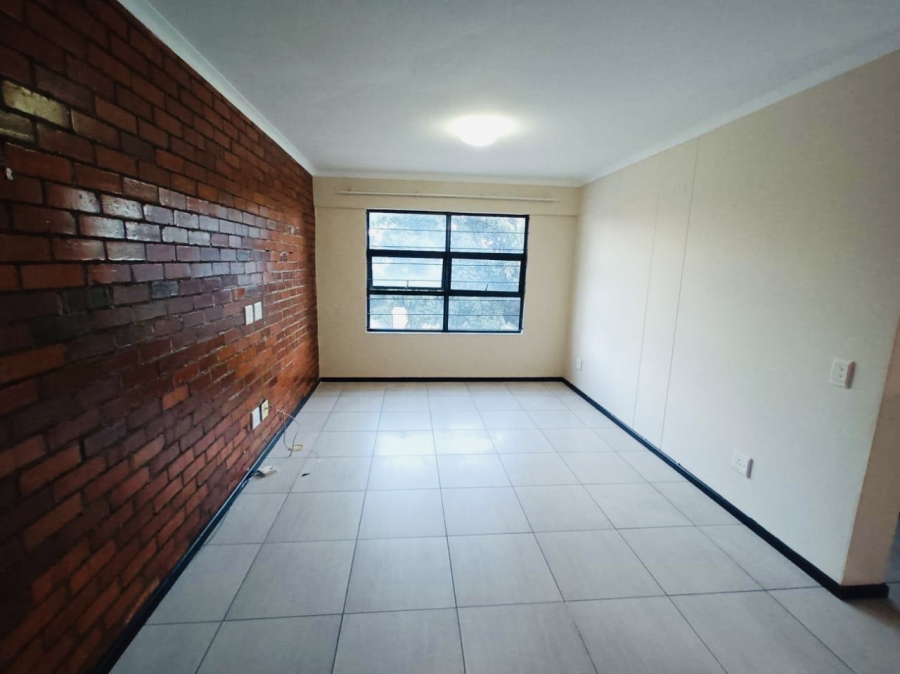 2 Bedroom Property for Sale in Essenwood KwaZulu-Natal