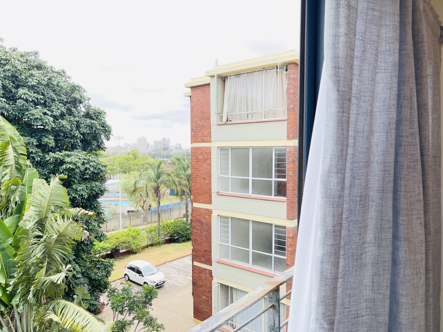 2 Bedroom Property for Sale in Essenwood KwaZulu-Natal