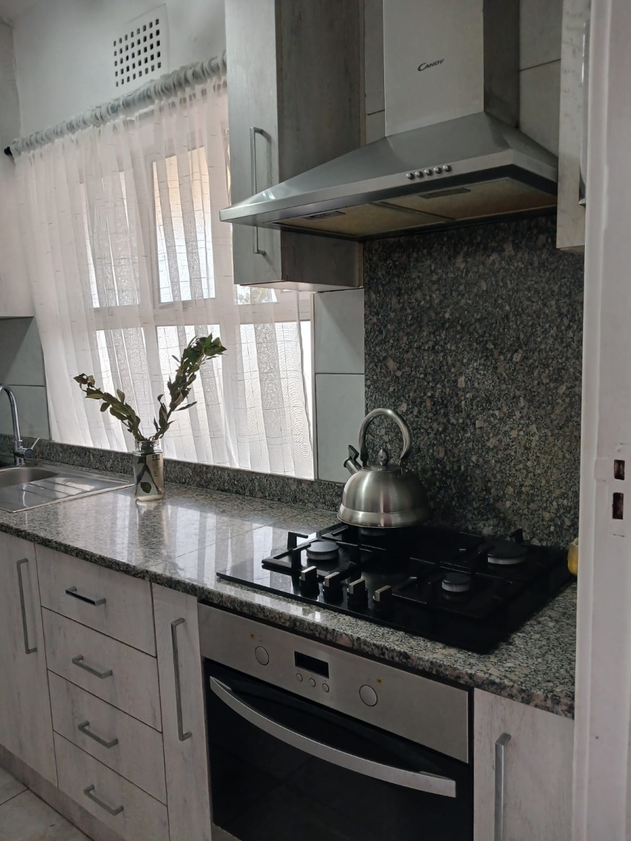 2 Bedroom Property for Sale in Glenwood KwaZulu-Natal