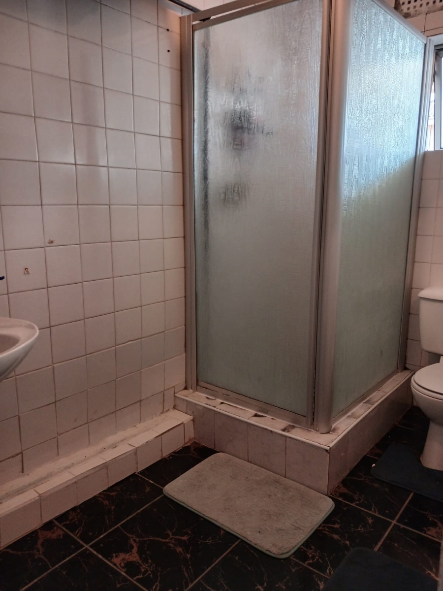 2 Bedroom Property for Sale in Glenwood KwaZulu-Natal