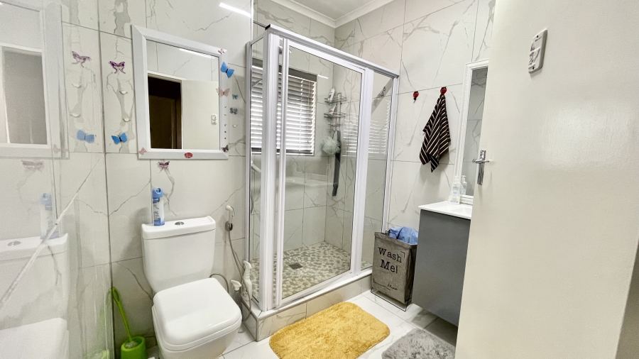 2 Bedroom Property for Sale in Scottsville KwaZulu-Natal