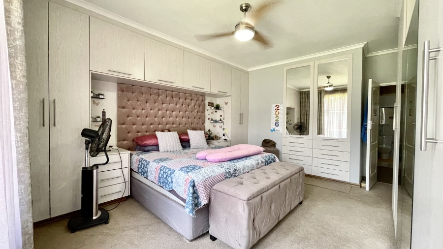 2 Bedroom Property for Sale in Scottsville KwaZulu-Natal