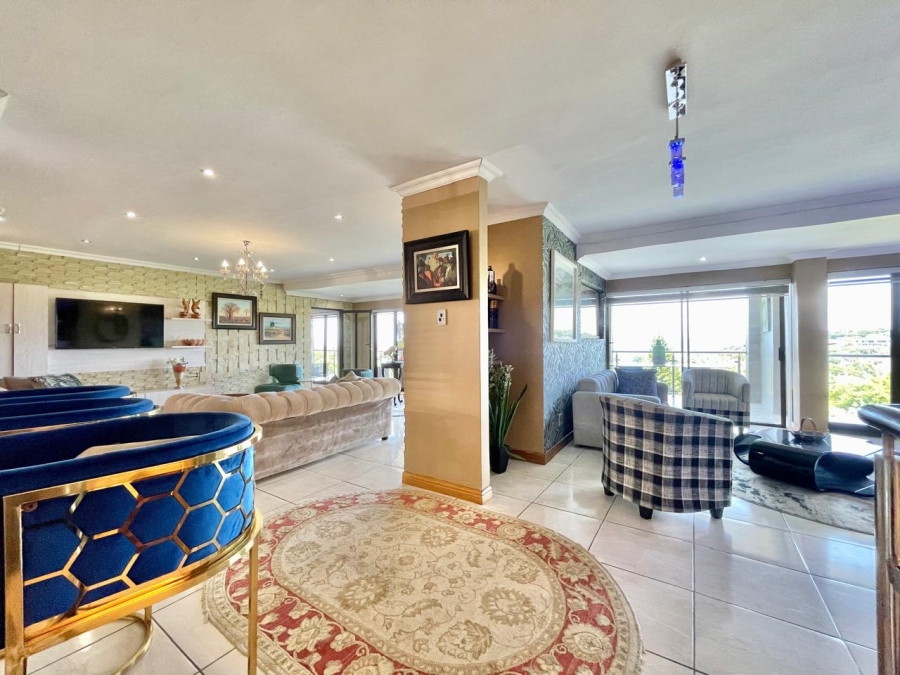 5 Bedroom Property for Sale in Salt Rock KwaZulu-Natal