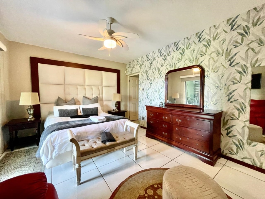 5 Bedroom Property for Sale in Salt Rock KwaZulu-Natal