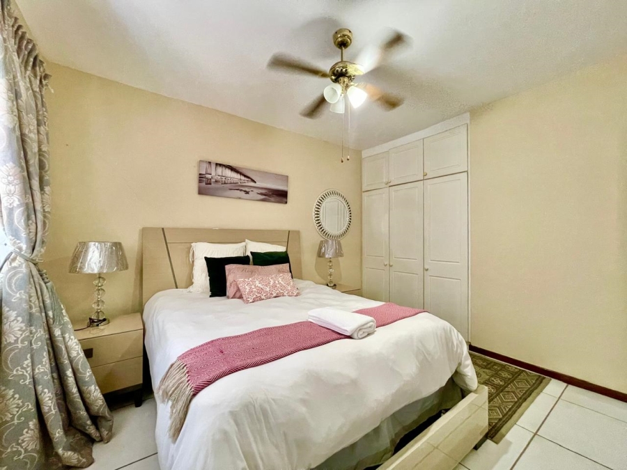 5 Bedroom Property for Sale in Salt Rock KwaZulu-Natal