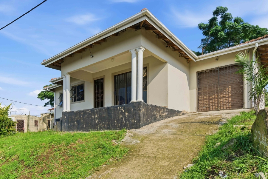 3 Bedroom Property for Sale in Lovu KwaZulu-Natal