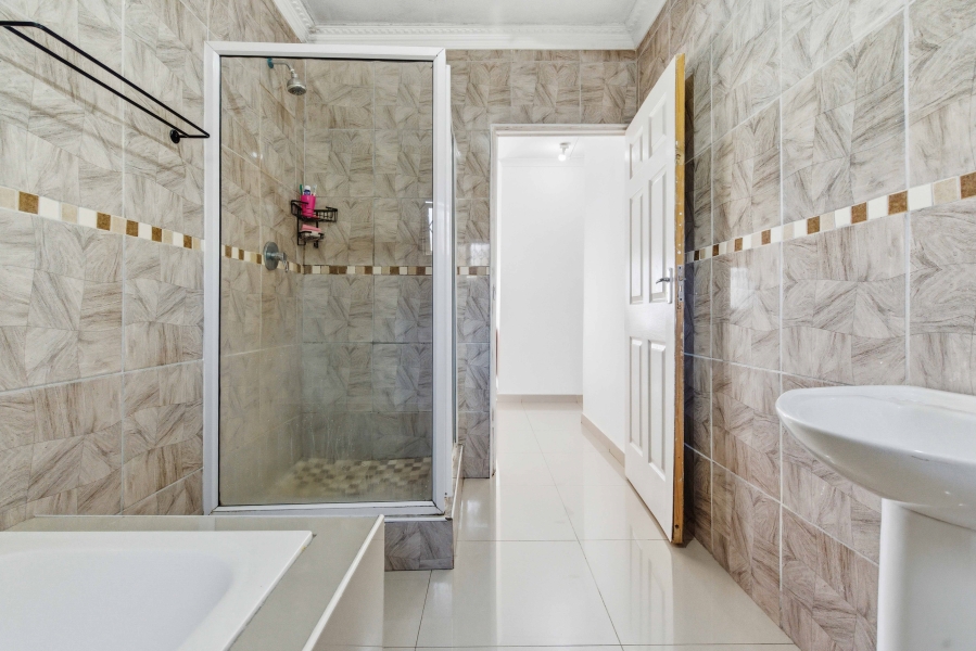 3 Bedroom Property for Sale in Lovu KwaZulu-Natal