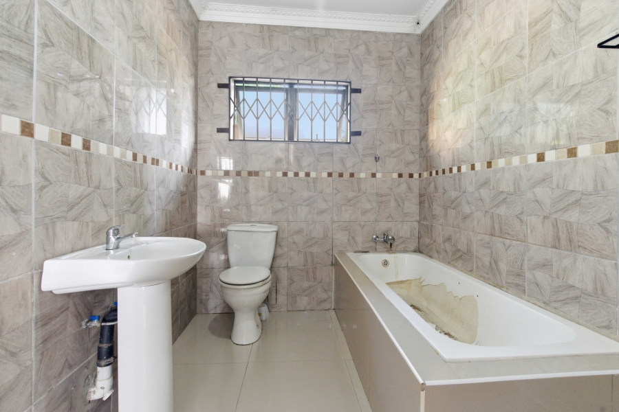 3 Bedroom Property for Sale in Lovu KwaZulu-Natal