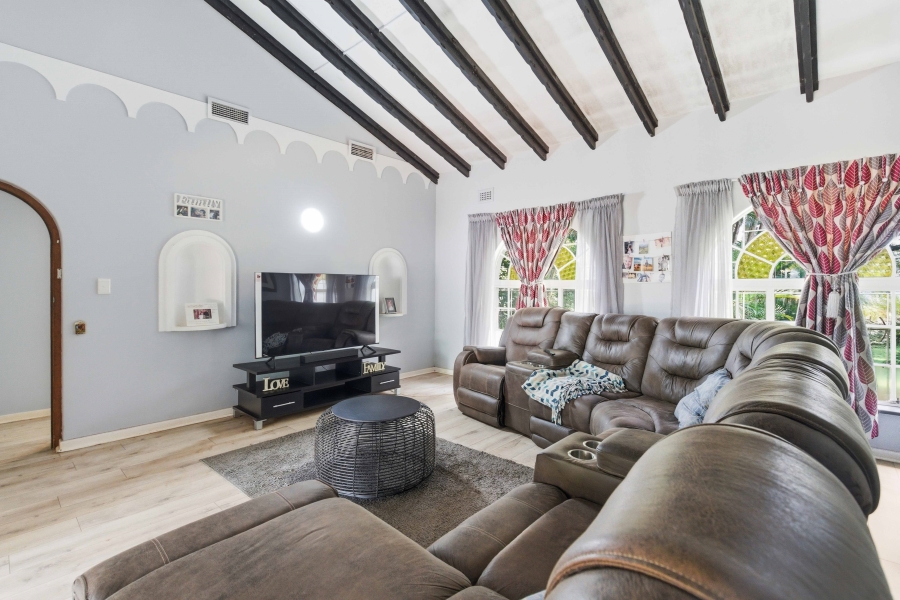 5 Bedroom Property for Sale in Hillcrest Central KwaZulu-Natal