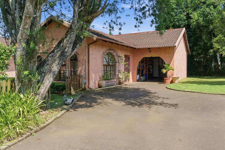 5 Bedroom Property for Sale in Hillcrest Central KwaZulu-Natal