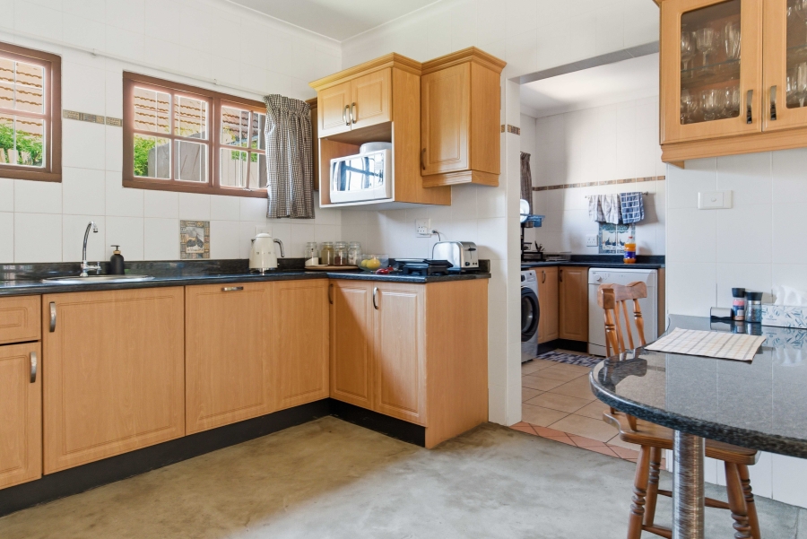 5 Bedroom Property for Sale in Hillcrest Central KwaZulu-Natal