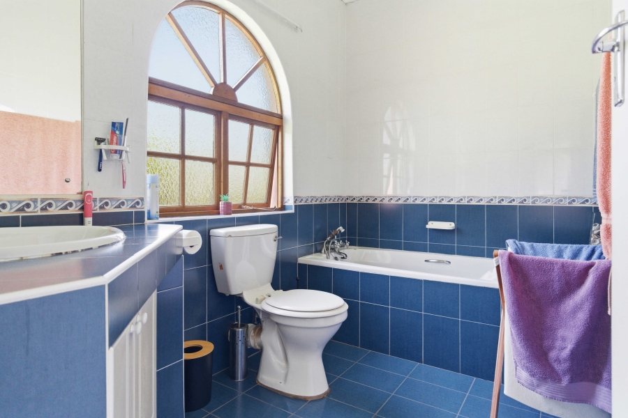 5 Bedroom Property for Sale in Hillcrest Central KwaZulu-Natal