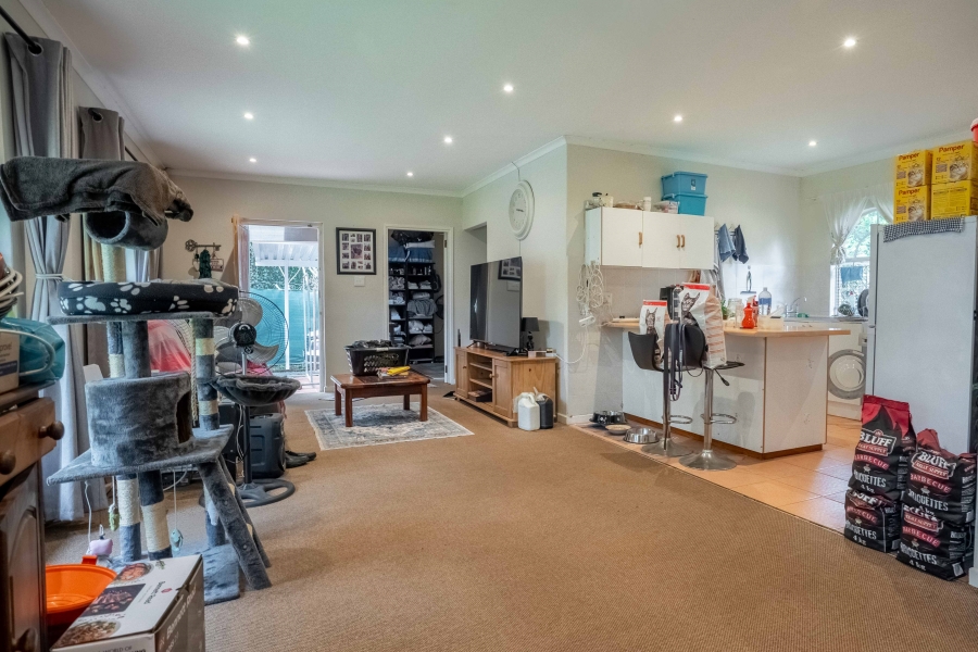 5 Bedroom Property for Sale in Hillcrest Central KwaZulu-Natal