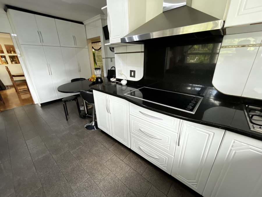 4 Bedroom Property for Sale in Montrose KwaZulu-Natal