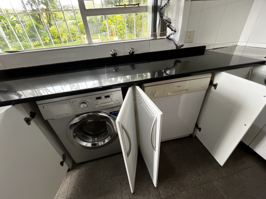 4 Bedroom Property for Sale in Montrose KwaZulu-Natal