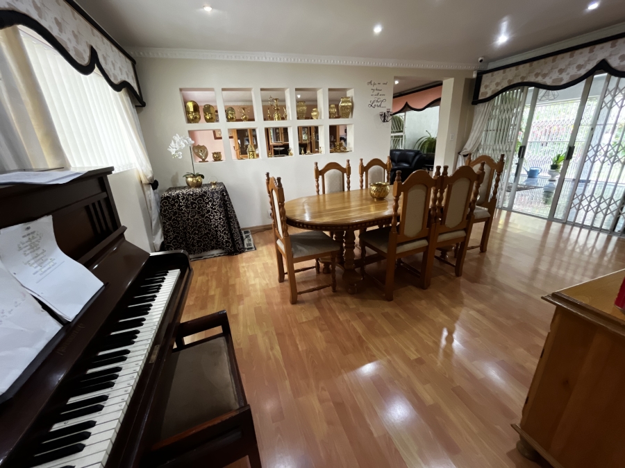 4 Bedroom Property for Sale in Montrose KwaZulu-Natal