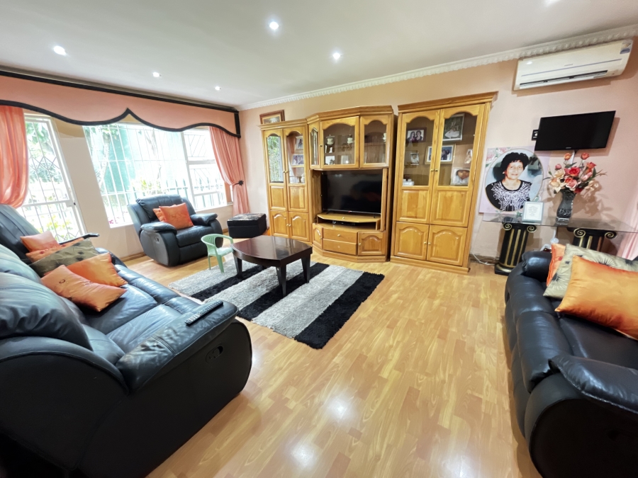 4 Bedroom Property for Sale in Montrose KwaZulu-Natal