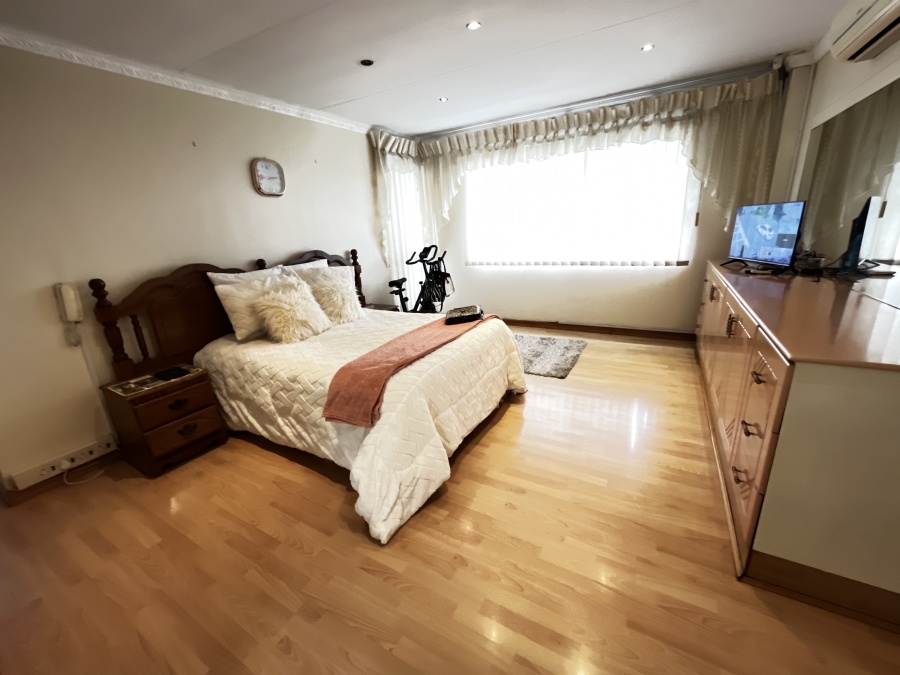 4 Bedroom Property for Sale in Montrose KwaZulu-Natal