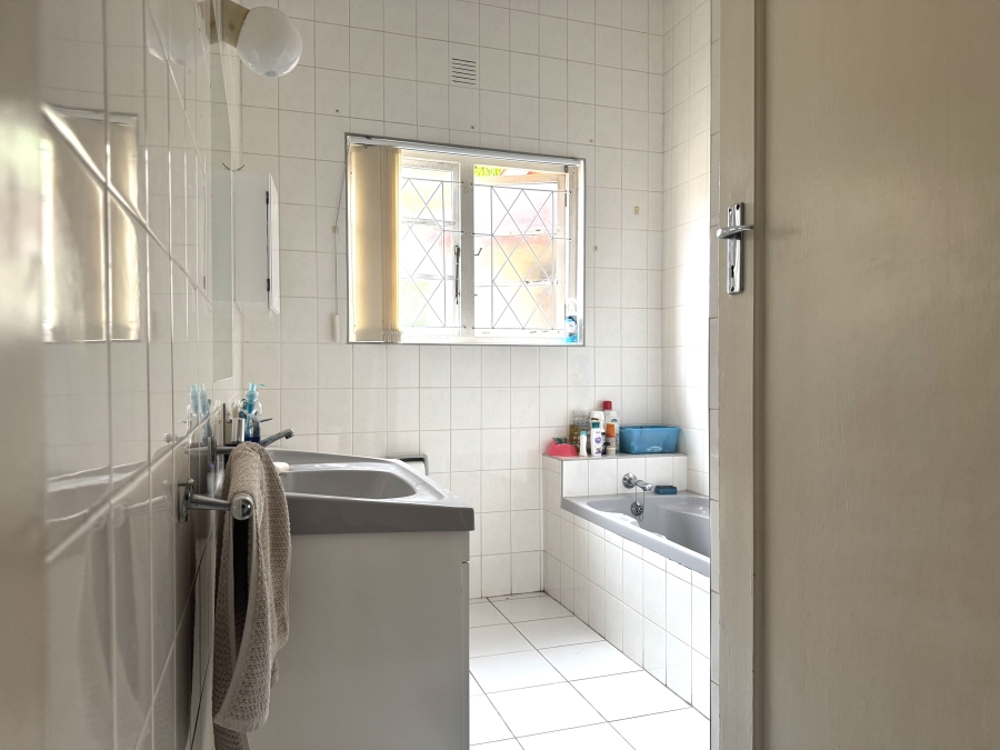 3 Bedroom Property for Sale in Scottburgh Central KwaZulu-Natal