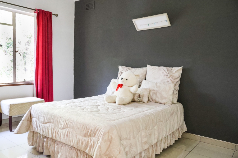 2 Bedroom Property for Sale in Scottsville KwaZulu-Natal