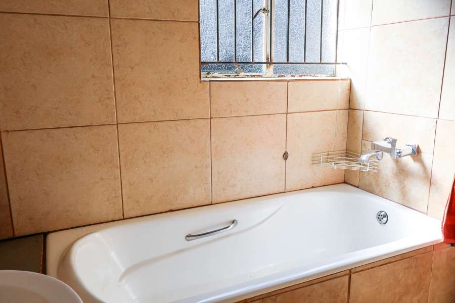 2 Bedroom Property for Sale in Scottsville KwaZulu-Natal