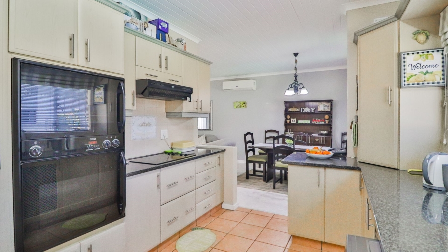 3 Bedroom Property for Sale in Prestbury KwaZulu-Natal