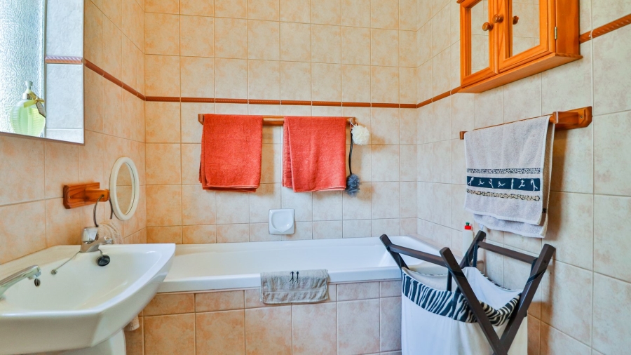 3 Bedroom Property for Sale in Prestbury KwaZulu-Natal