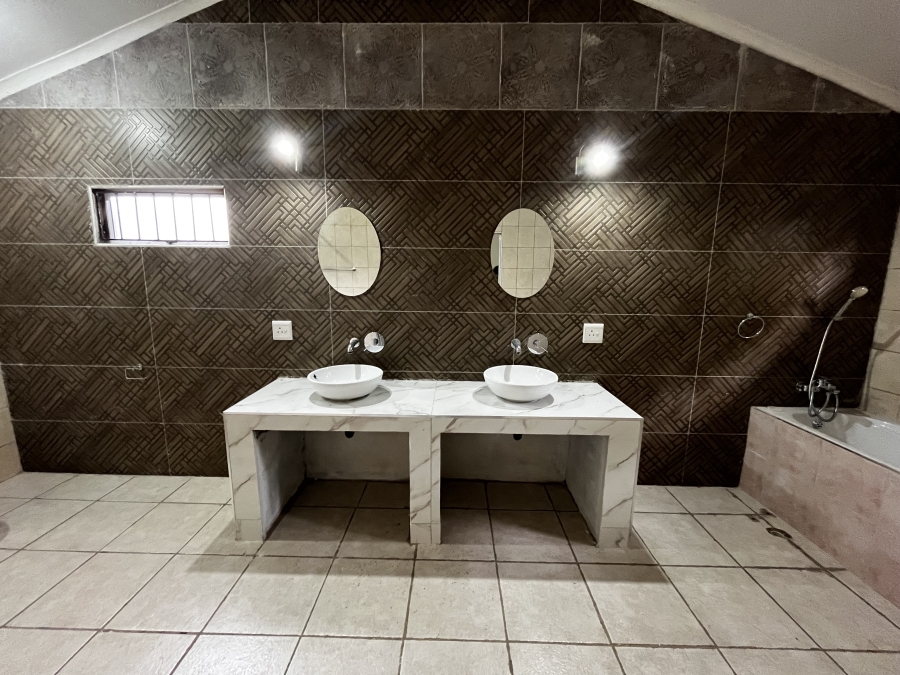 5 Bedroom Property for Sale in Richmond KwaZulu-Natal