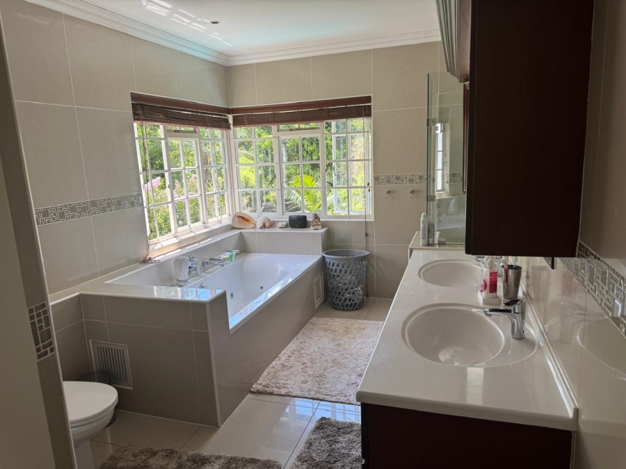 4 Bedroom Property for Sale in Oak Park KwaZulu-Natal