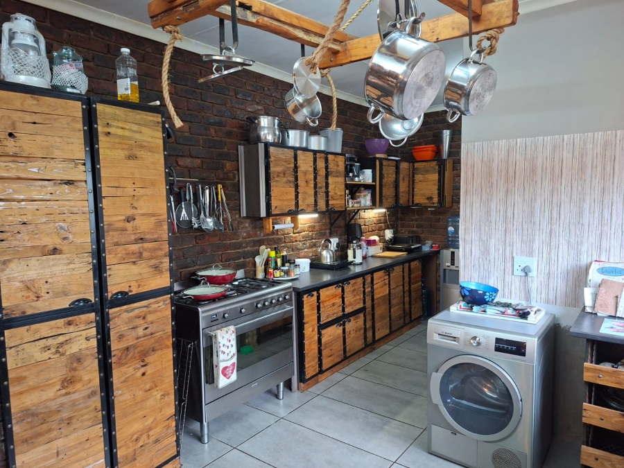 4 Bedroom Property for Sale in Sunnyridge KwaZulu-Natal