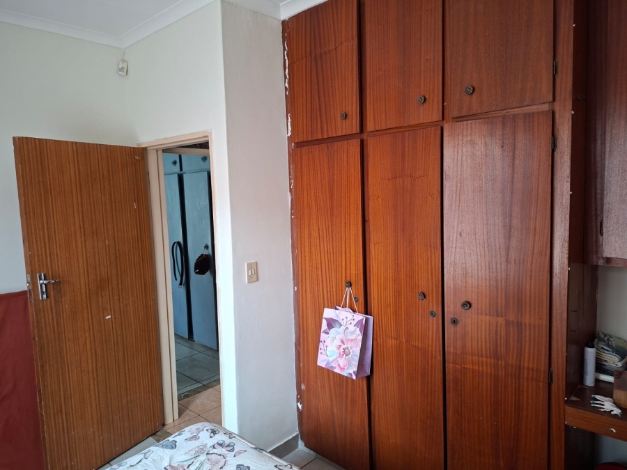 4 Bedroom Property for Sale in Sunnyridge KwaZulu-Natal