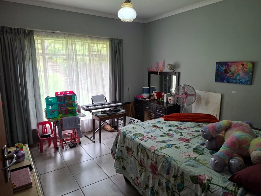 4 Bedroom Property for Sale in Sunnyridge KwaZulu-Natal