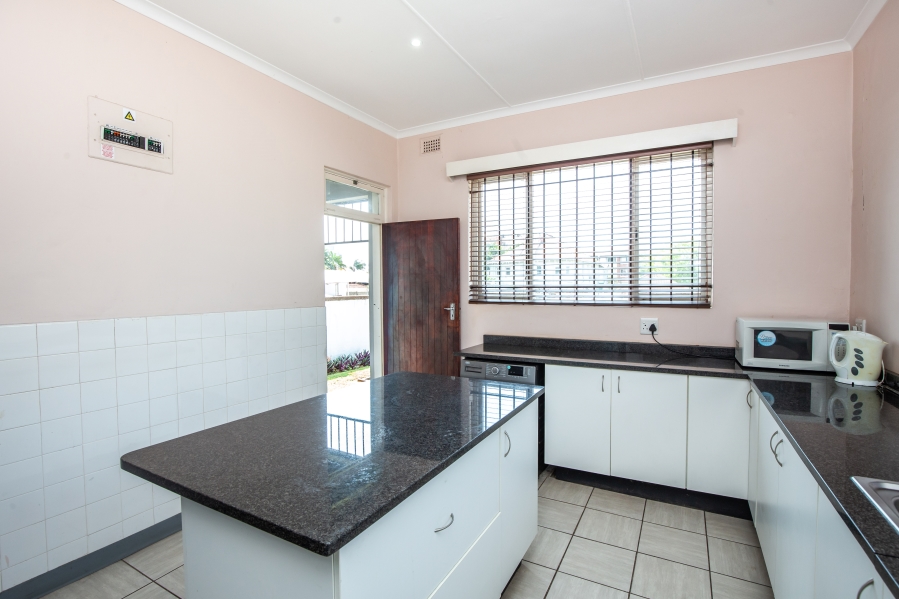 4 Bedroom Property for Sale in Glenwood KwaZulu-Natal