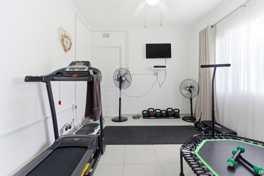 9 Bedroom Property for Sale in Pennington KwaZulu-Natal