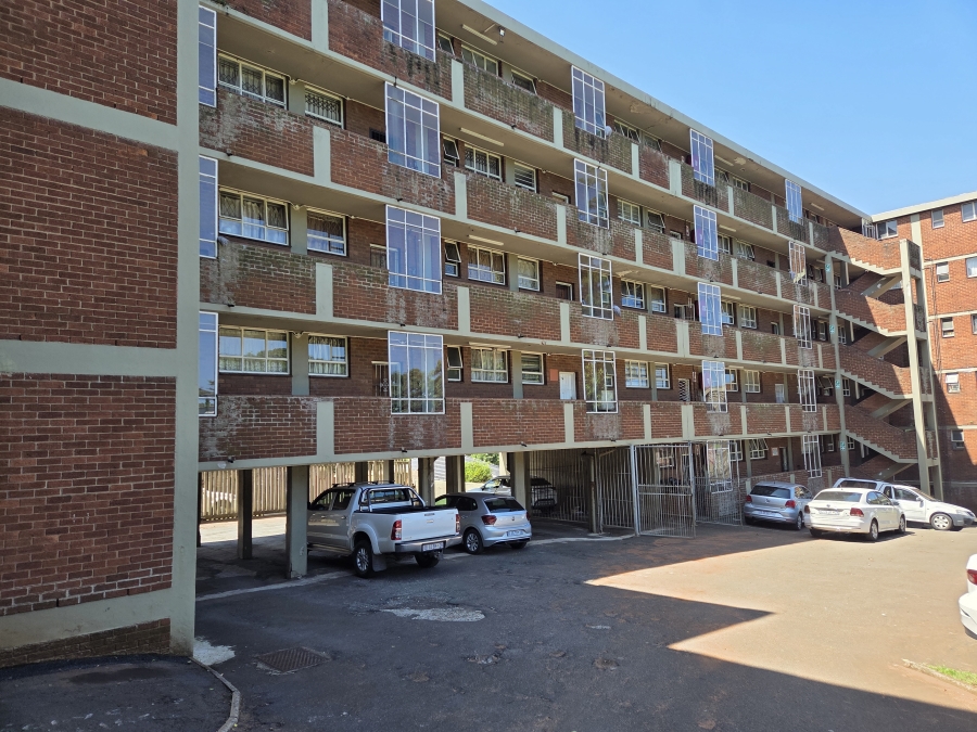 To Let 2 Bedroom Property for Rent in Sea View KwaZulu-Natal