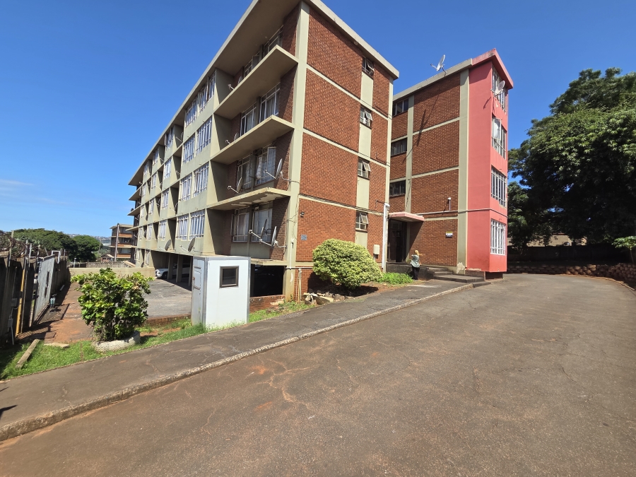 To Let 2 Bedroom Property for Rent in Sea View KwaZulu-Natal